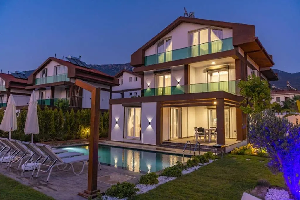 Bella- 4 Bedroom Holiday Villa In Oludeniz contacts
