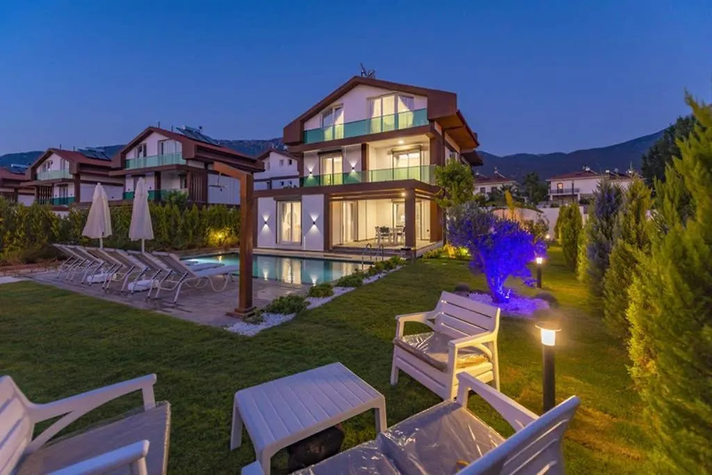 Bella- 4 Bedroom Holiday Villa In Oludeniz Fethiye