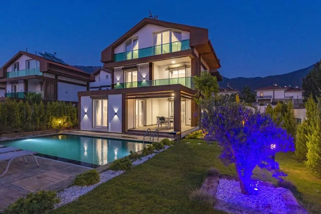 Bella- 4 Bedroom Holiday Villa In Oludeniz Fethiye