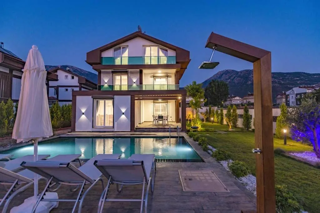 Bella- 4 Bedroom Holiday Villa In Oludeniz Fethiye Turkey