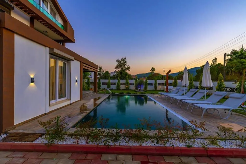 Bella- 4 Bedroom Holiday Villa In Oludeniz Fethiye